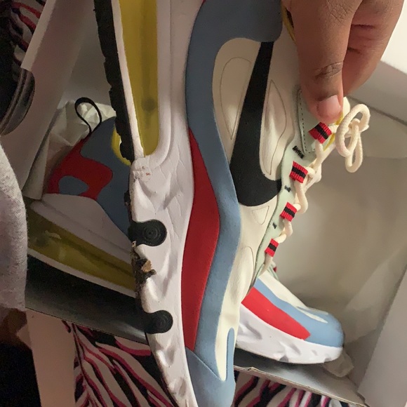 Air Max 270 React - Picture 7 of 8